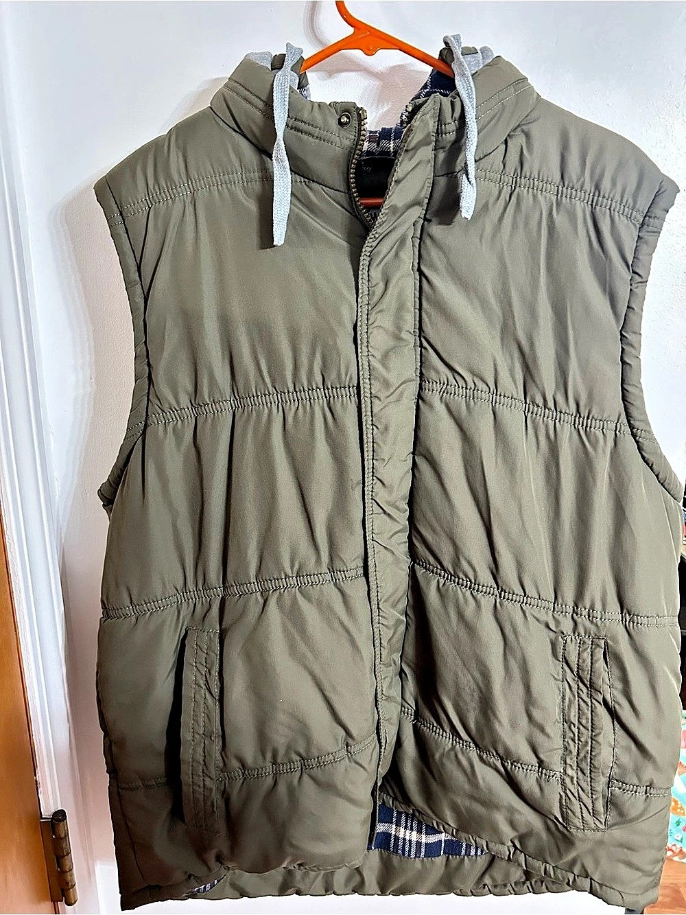Weatherproof Quilted Hooded Vest in Green XL
